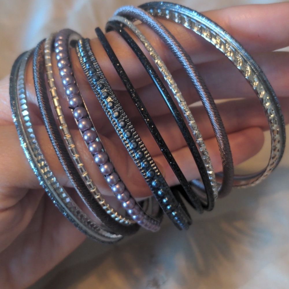 Target bangle bracelet set - Picture 4 of 6